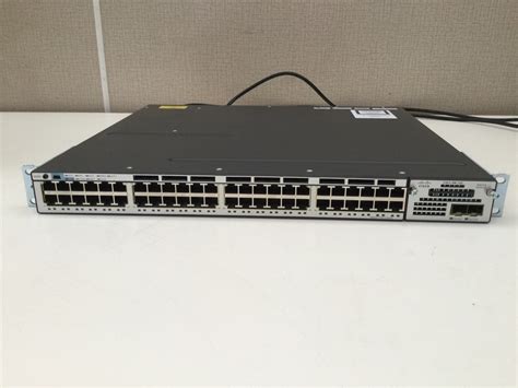 Switch Cisco Catalyst 3750x 48t S 48 Port Switch Powers On