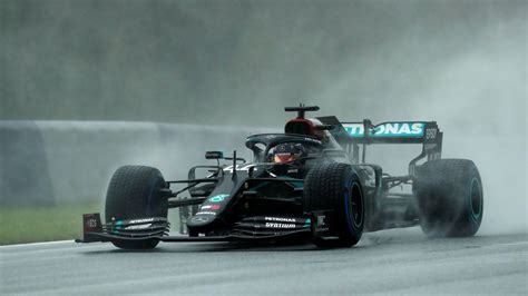 Lewis Hamilton Puts Mercedes On Pole For Styrian Gp Eurosport