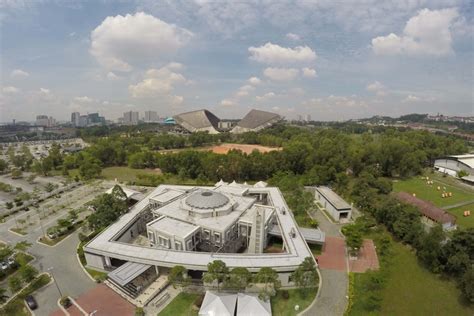 Whether in its grandeur or. Naza TTDi Mosque | Dronestagram