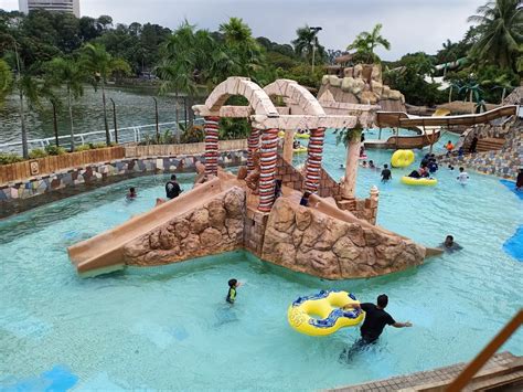 Wet World Water Parks Shah Alam