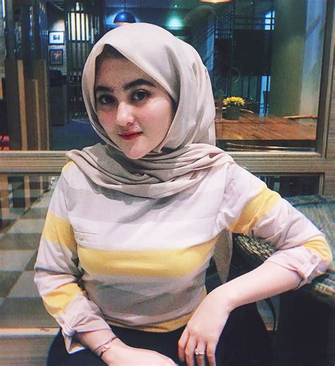 Pin Di Jilbab Cantik Milenial