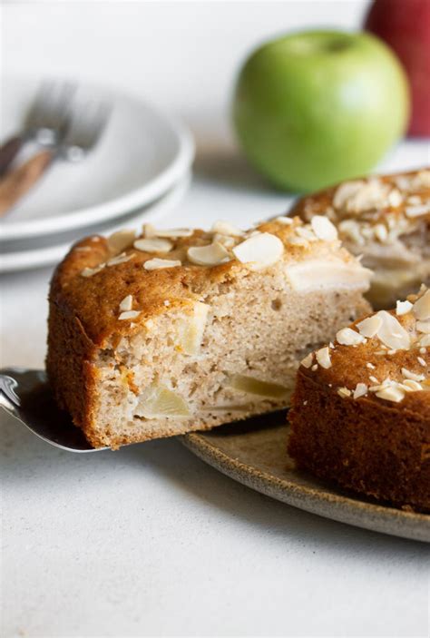 Easy Apple Cake Recipe How To Make Classic Moist Fresh Apple Cake At Sexiz Pix