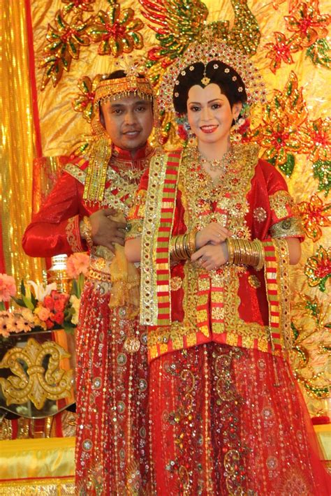 bugis south sulawesi wedding dresses hijab bridal dresses wedding outfits indian bridal