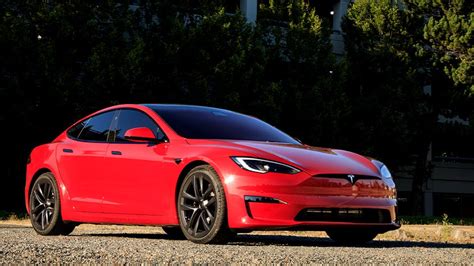 2022 Tesla Model S Photos Specs And Review Forbes Wheels