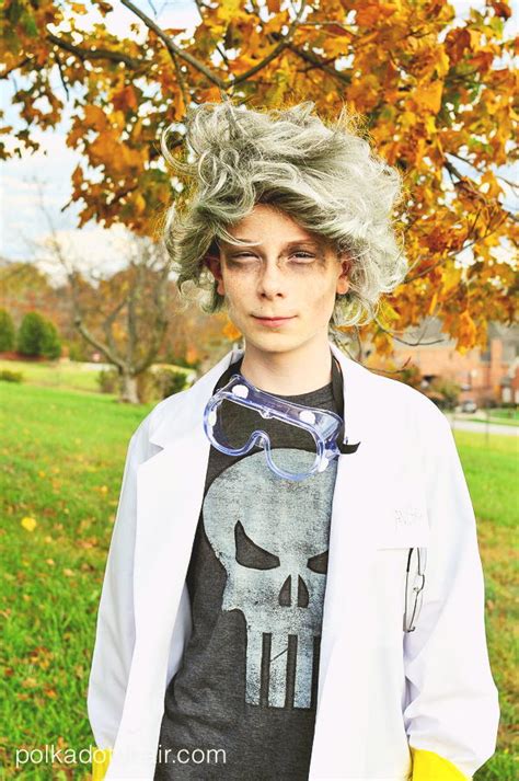 Take a look at these homemade mad scientist costume ideas submitted to our annual halloween costume contest. Mad Scientist DIY Halloween Costume | DIYIdeaCenter.com