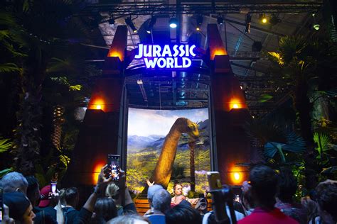 Jurassic World The Exhibition Stomps Into London With Roarsome Preview Night — The Jurassic Park