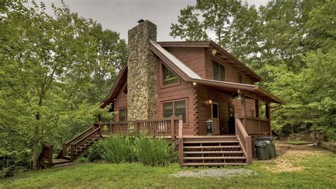 Cabin With Creek Frontage Virtual Tour