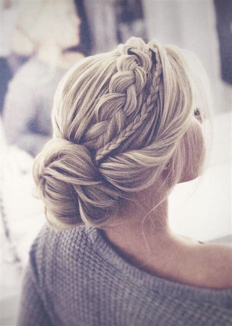 While browsing wedding hair ideas, you may have decided that simple is best for you. 34 beautiful braided wedding hairstyles for the modern ...