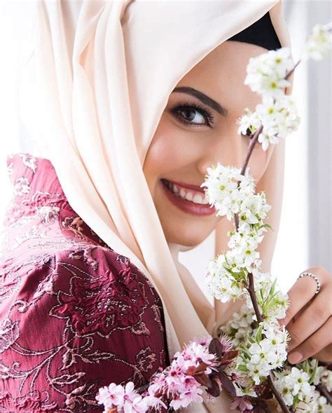 Flower Smile Girl Hijab Arab Girls Hijab Beautiful Hijab