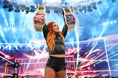 Wrestlemania 35 Becky Lynch Wins Raw Smackdown Womens Championships