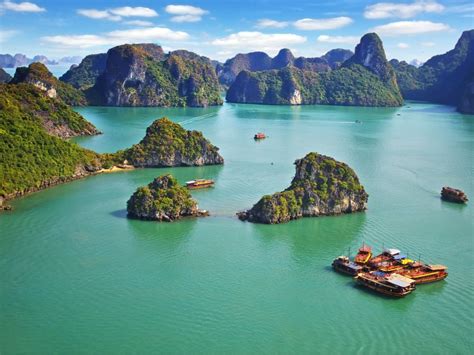 It has a long coastline, much of which fronts on the south china sea to the east and south. 10 Mooiste plekken in Vietnam | Tips voor een natuurreis
