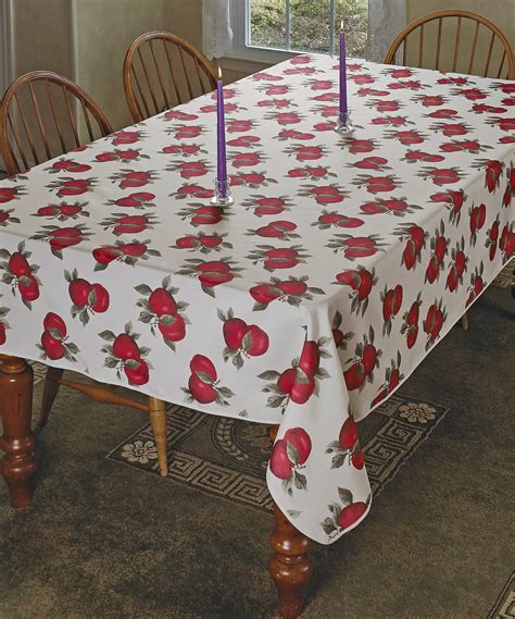 Classic Euro Apples Tablecloth With Large Apples Design