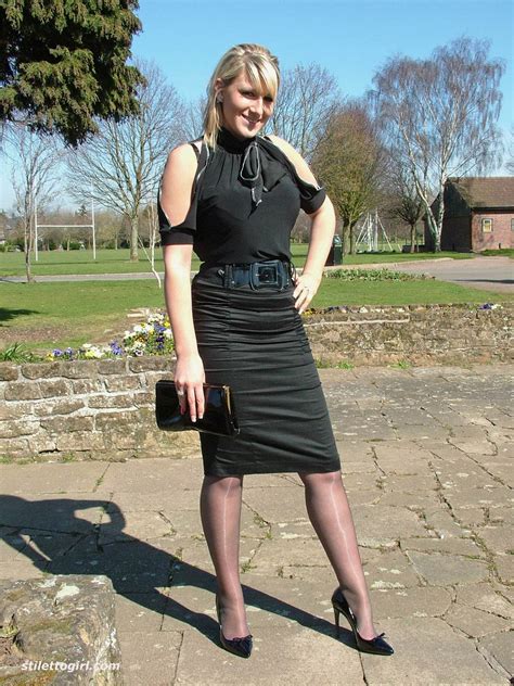 Business Woman In Heels And Pantyhose Pic 1 Of Gorgeous Blonde Milf