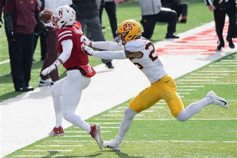 He played college football at minnesota. Minnesota DB declares for 2021 NFL Draft