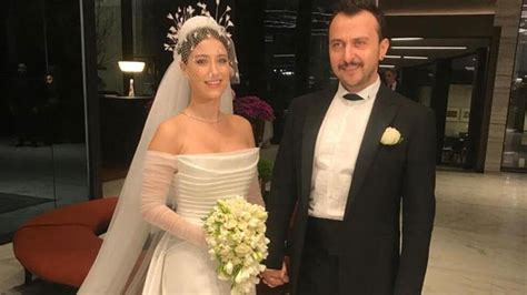 Hazal Kaya Ve Ali Atay Evlendi Son Dakika Magazin Haberleri