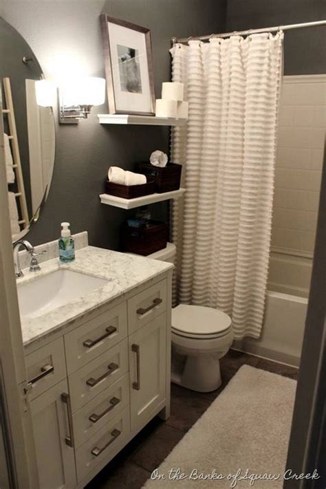 Carpets and towels serve a significant capacity in any bathroom, yet they are additionally an incredible method to include shading and surface. Elegant Small Bathroom Decorating Ideas (7) - Decomagz