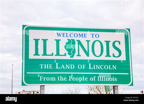 Welcome To Illinois Sign Stock Photo Alamy