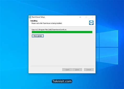 Teamviewer is a simple and fast solution for remote control, desktop sharing and file transfer that works behind any firewall and nat proxy. Cara Install TeamViewer di Windows 10 - TeknisIT.com