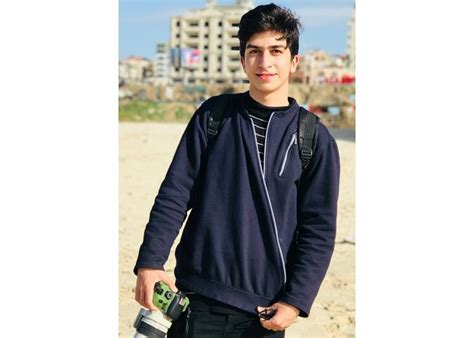 Arti nama bara (बरा) dalam bahasa sanskerta adalah cukup, baik, atau sehat. 5 Fakta Tentang Baraa Masoud, Seorang Hafiz Quran dari ...