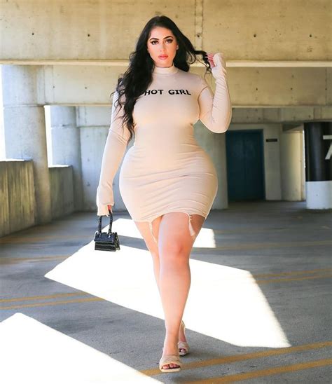 Sammyy K Quick Facts Bio Age Height Weight Body Measurements Instagram Plus Size Model Bio