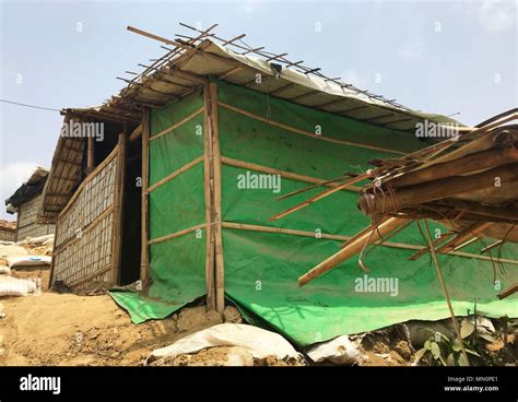 A Shack Dug Into Hi Res Stock Photography And Images Alamy