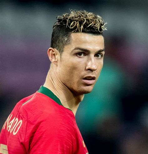 80 Amazing Cristiano Ronaldo Haircut Styles 2021 Ideas