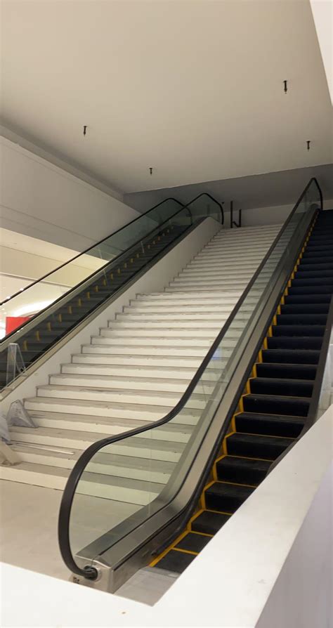 Useless Escalators At The American Dreams Mall R Newjersey