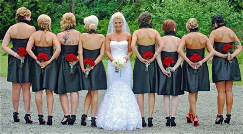 Red Rose Wedding Bouquets 20 Ravishing Reds To Choose From