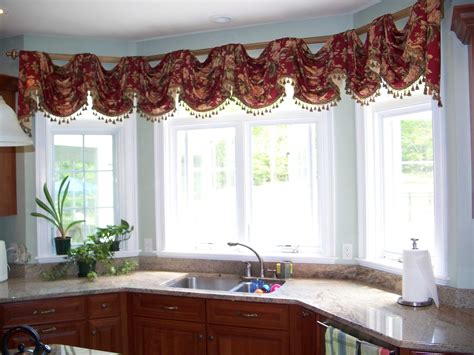 Pin By Joy Cochran On Kitchen Inspiration Kitchen Window Treatments Country Kitchen Curtains