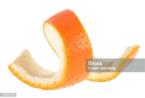 Photo Libre De Droit De Pelure De Fruit Orange Mûr Isolé Sur Fond Blanc