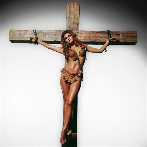 The Story Behind The Crucified Raquel Welch Photo Hanging In Khloe Kardashian S Home Glamour