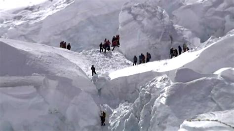 Angry Sherpas To Ditch Mount Everest Following Tragedy