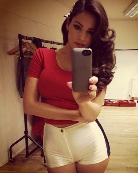 Kelly Brook Gets Physical Suffers Camel Toe Wardrobe Malfunction In