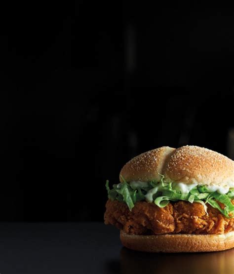 «feel the heat with the new spicy lemon chicken mcdeluxe! Spicy Chicken McDeluxe™ | I'm lovin' it! McDonald's® Malaysia