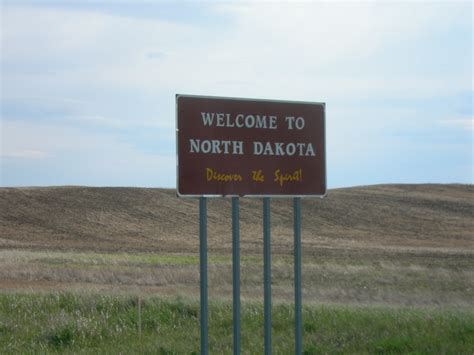 Welcome To North Dakota At The Us Canada Border North Of F Flickr
