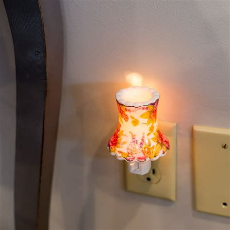 Floral Mini Lampshade 3 X 4 Porcelain Wall Plug In Night Light