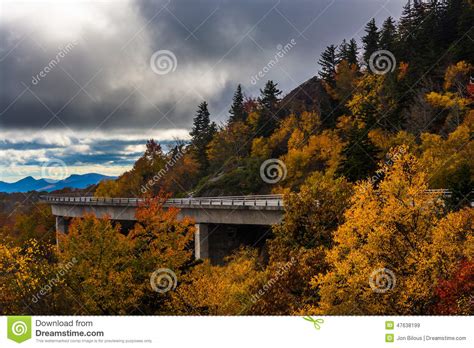 Autumn View Of Linn Cove Viaduct On The Blue Ridge Parkway Stock Image