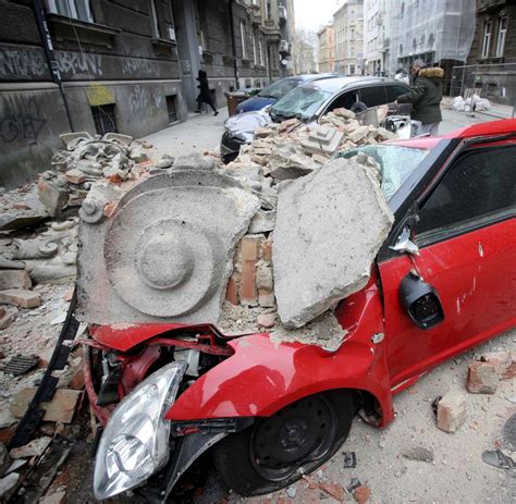 Die menschen laufen in panik auf die straße. Erdbeben kroatien heute | So zerstört ist Kroatien nach ...