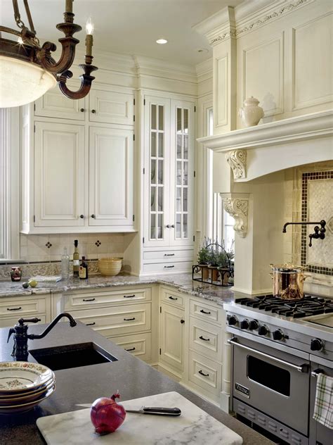 41 Supremely Delightful Traditional Kitchen Decors Home Awakening