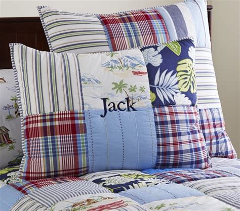 These pottery barn copycat items are quality, but without the luxury price tag! Key West Quilt | Pottery Barn Kids