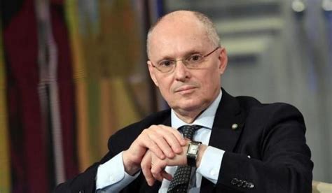 Data from israel show drop in infections. Ricciardi: "Lockdown per un mese, testare e vaccinare. Questo governo ci ascolti" | Globalist