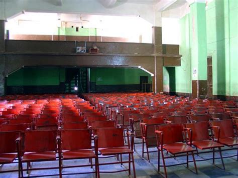 Cinema 21 di bawah naungan pt. Eritrea Keren Cinema Impero - Global Gallery - TakingITGlobal