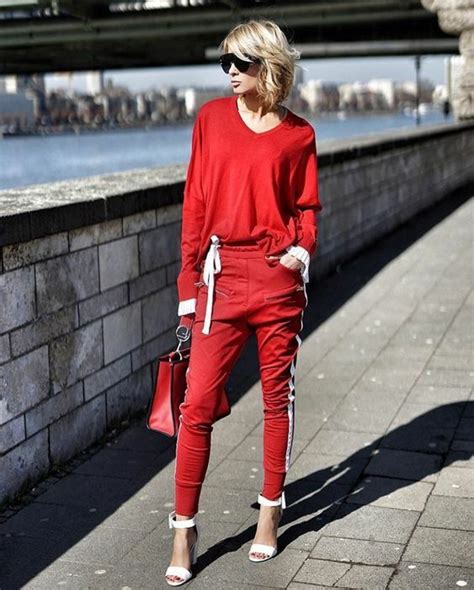 5 Ways To Wear Athletic Leisure Sporty Chic Style Sporty Chic