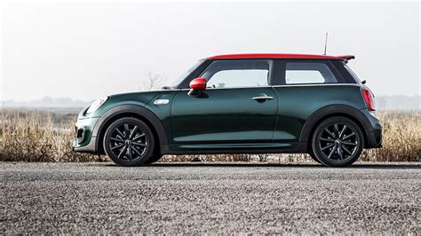 Discontinued Mini Cooper 2014 2018 Images Carwale