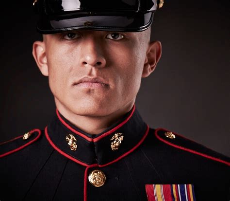 Marine Corps Uniforms, Ranks, & Symbols | Marines
