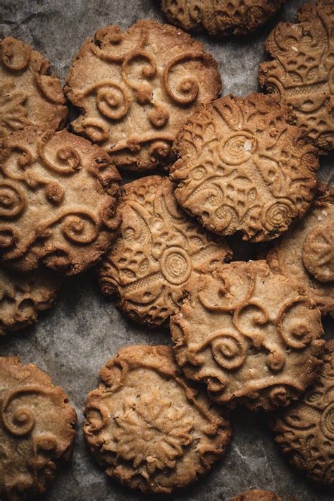 Get oatmeal biscuits with apple butter yogurt recipe from food network. Tricia Yearwood Chai Cookies : Pecan pumpkin spice cut out ...