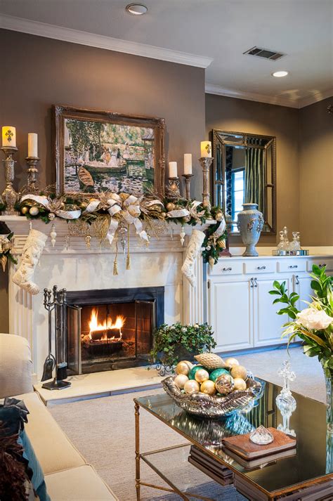 Learn how to decorate your living room with these tips on style, color, lighting, furniture and more so you can create a perfect space you love. 21 Christmas Living Room Decor Ideas To Inspire You ...