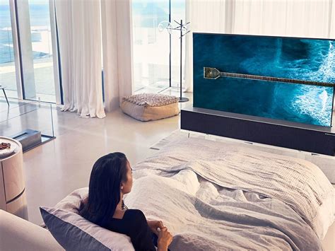Lg Signature Oled R Rollable Tv Boasts An Ultrathin Screen That