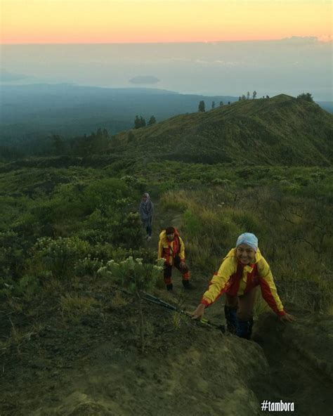 Pendakian Gunung Tambora Lewat Jalur Pancasila Ini Infonya