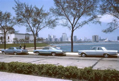 45 Fascinating Color Photos Capture Street Scenes Of Chicago In The 1960s ~ Vintage Everyday